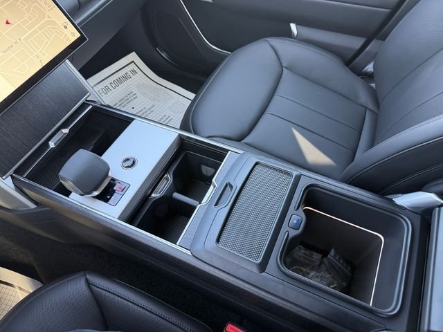 New 2026 Santorini Black Land Rover SE image 24