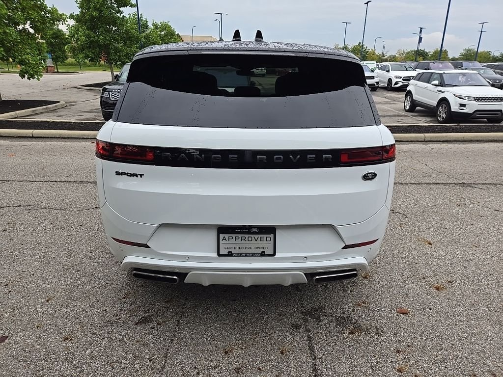 Certified Used 2023 Fuji White Land Rover SE Dynamic image 6