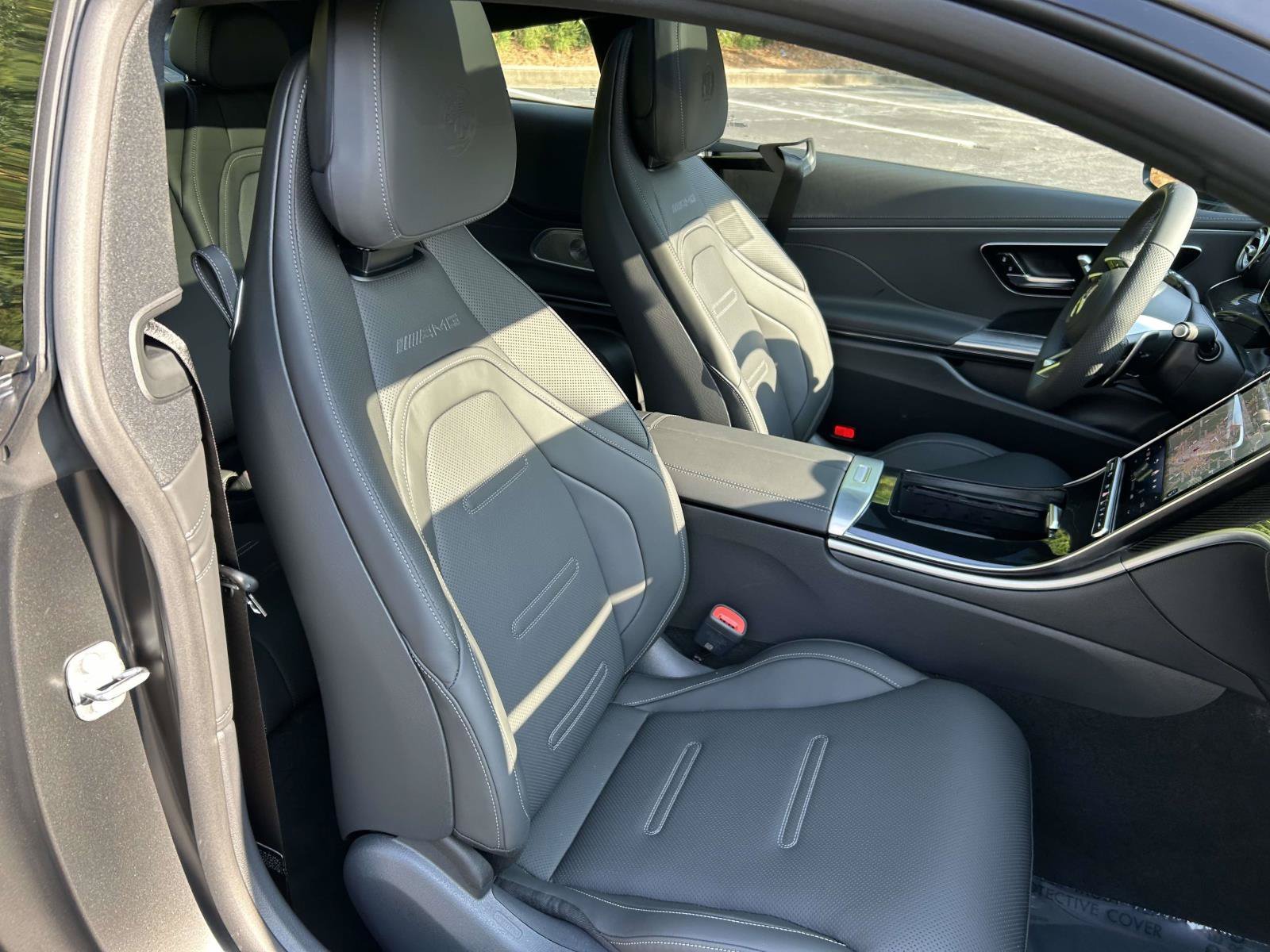 New 2027 MANUFAKTUR exclusive graphite grey magno Mercedes-Benz AMG® CLE 53 4MATIC®+ Coupe image 39