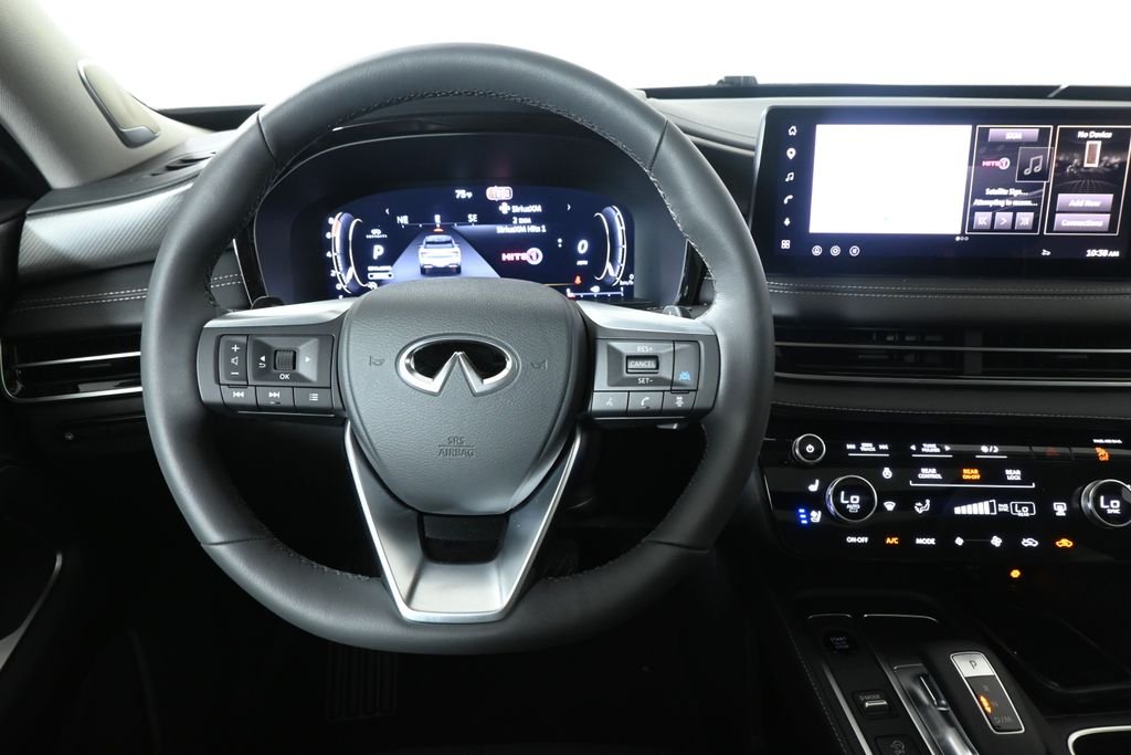 New 2027 RADIANT WHITE INFINITI Luxe AWD image 16