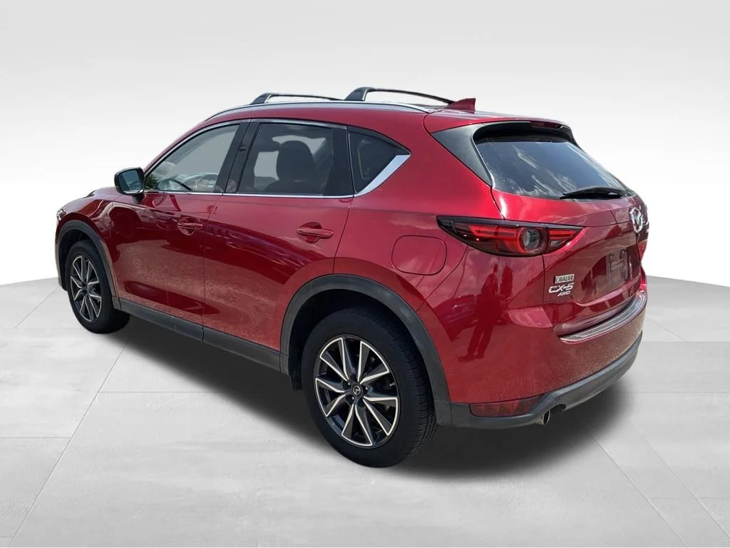 Used 2018 Red Mazda Grand Touring image 3