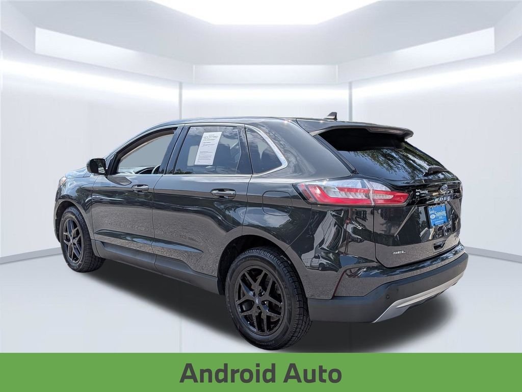 Used 2021 Gray Ford SEL image 3