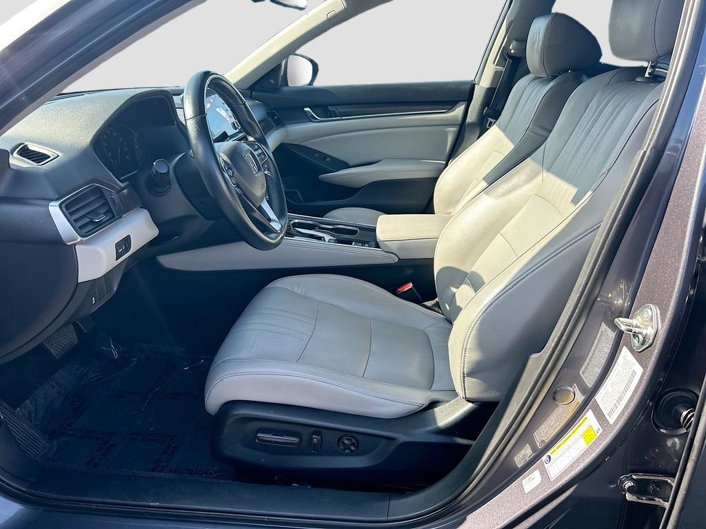 Used 2018 Modern Steel Metallic Honda EX-L image 21