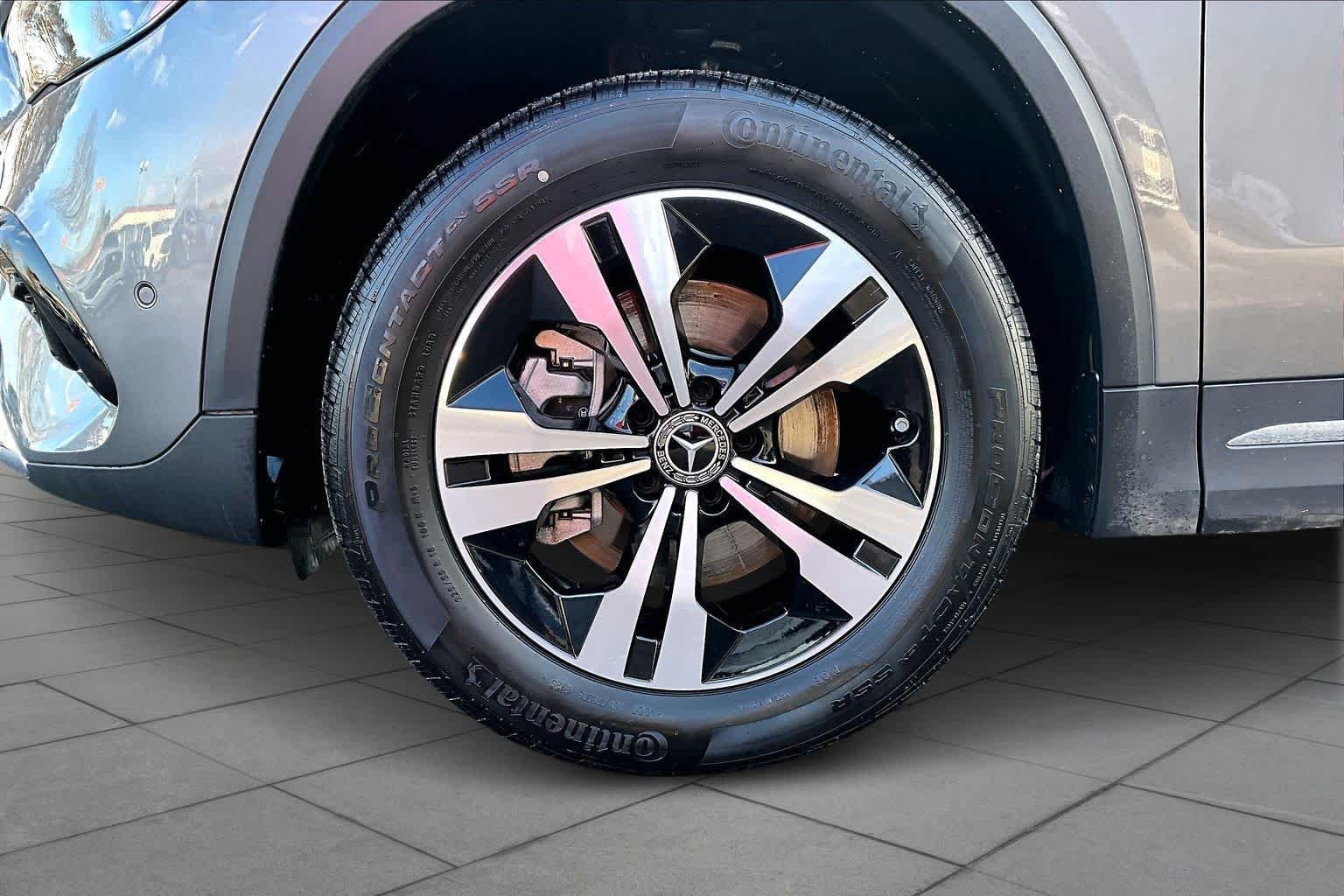 New 2026 Mountain Grey Metallic Mercedes-Benz GLA 250 image 11