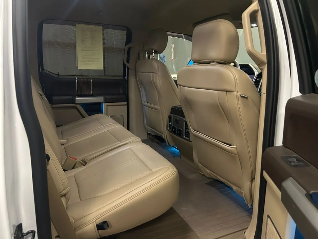 Used 2019 Oxford White Ford  image 18