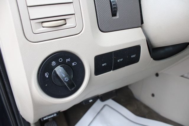 Used 2010 Black Ford XLT image 8