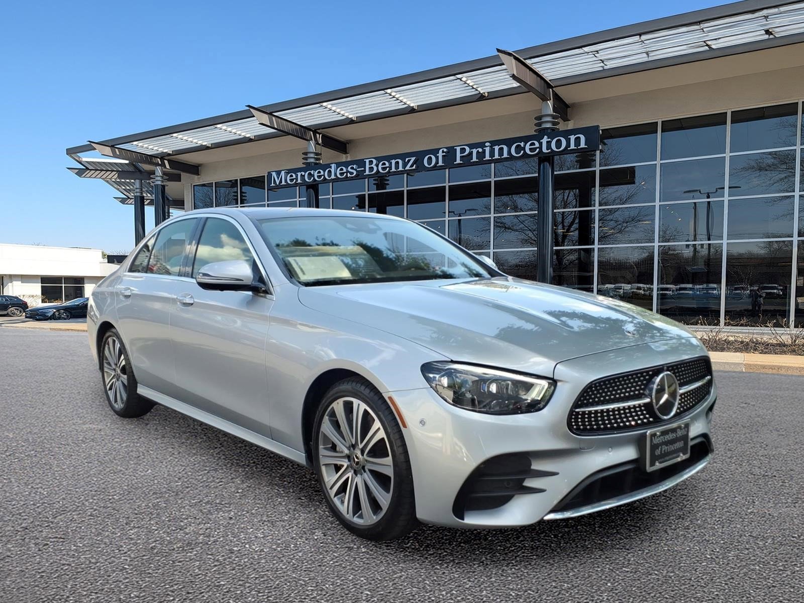 2023 Mercedes-Benz E-Class E450 4MATIC's photo