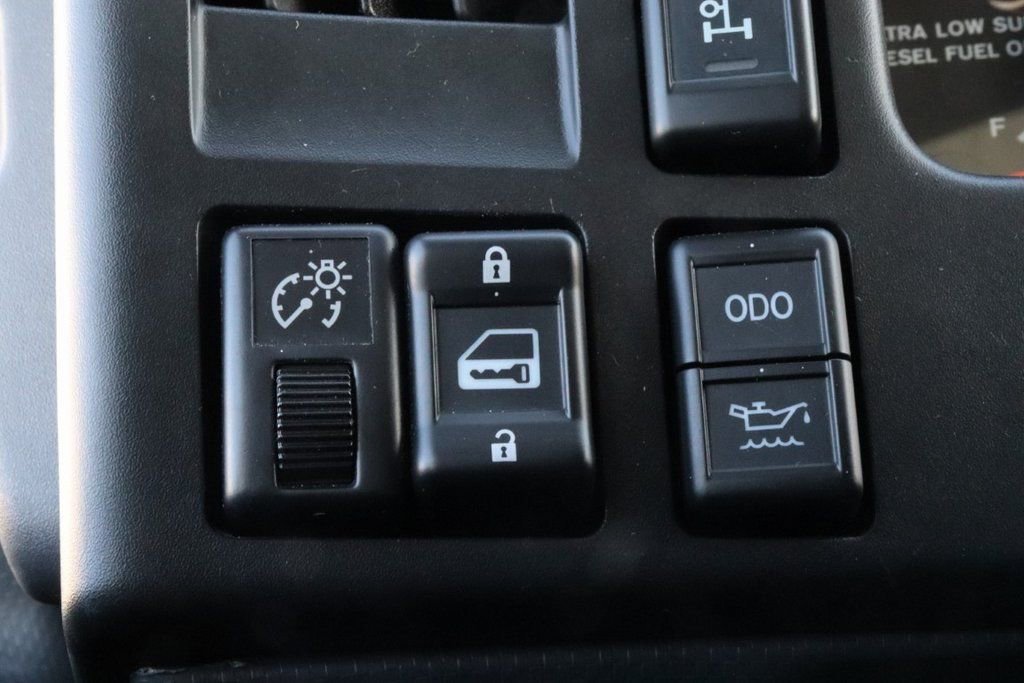 2023 Chevrolet Silverado 5500XD - Photo 16