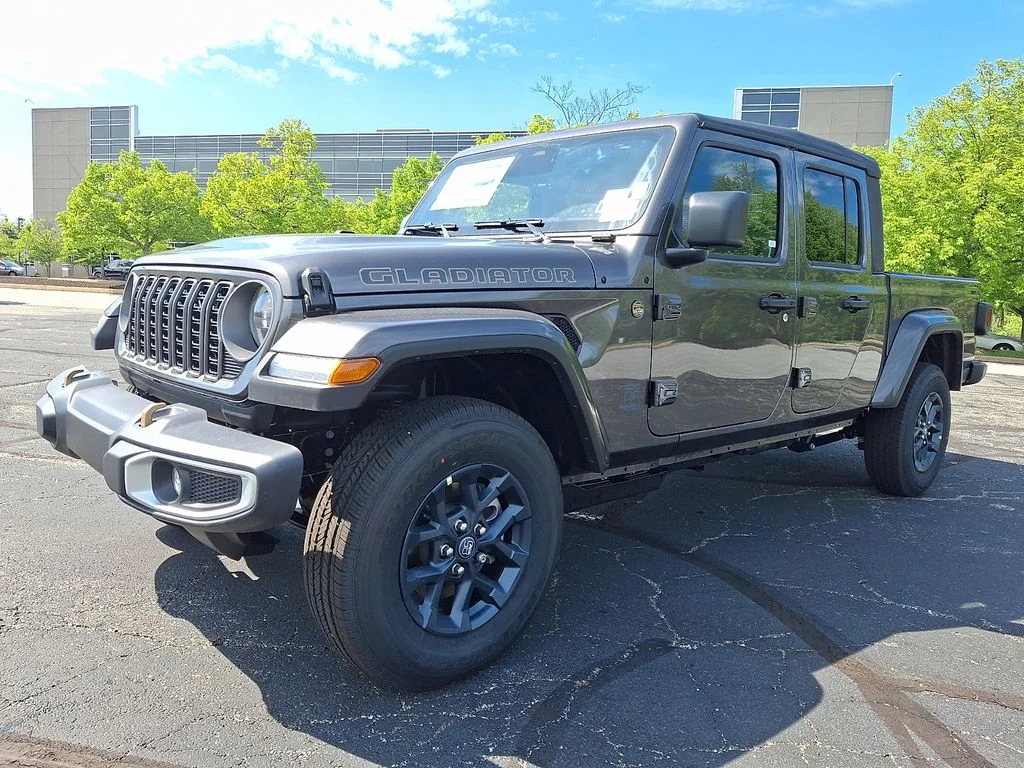 New 2026 Granite Crystal Metallic Clearcoat Jeep 85th Anniversary Edition image 2