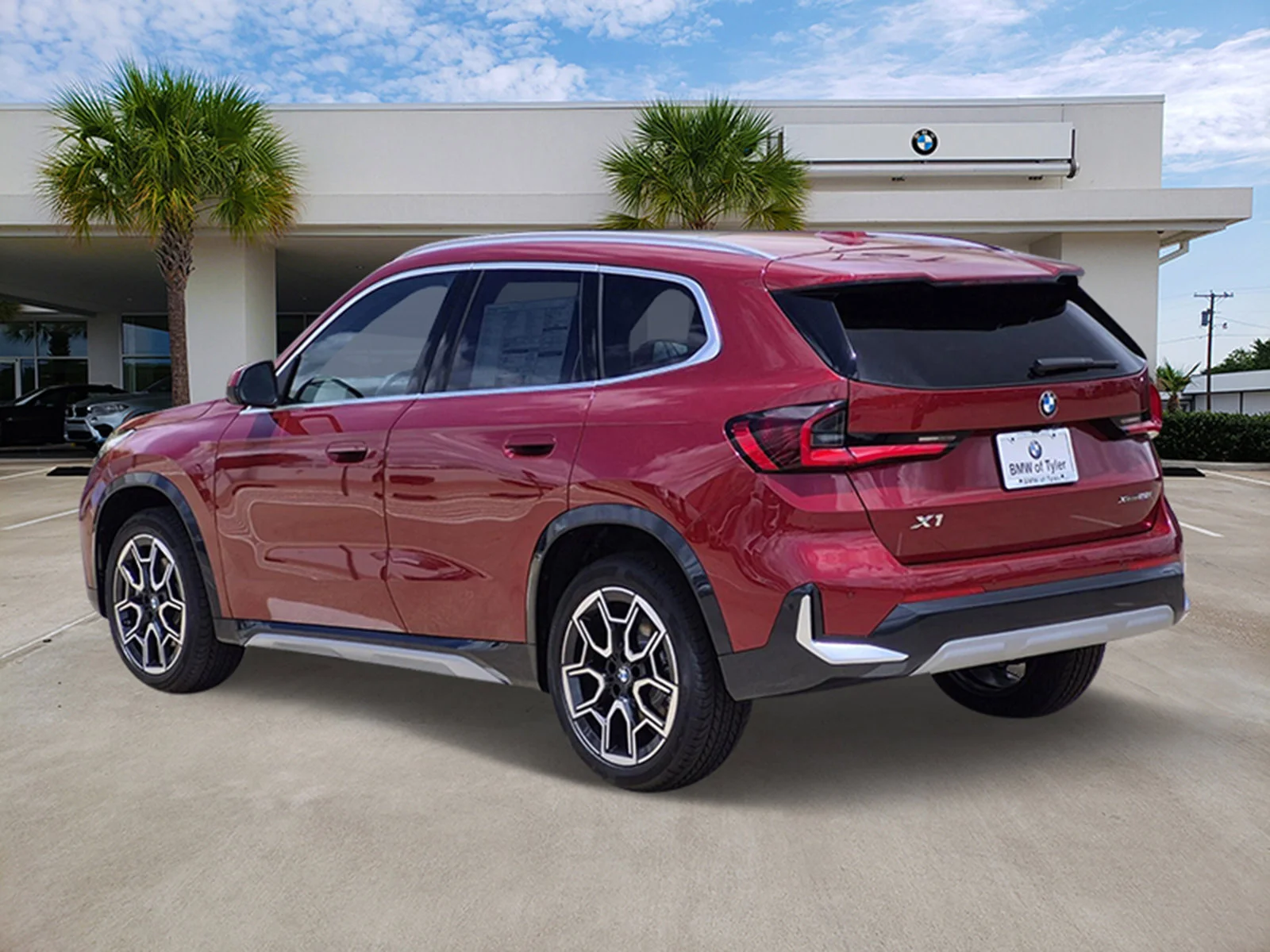 New 2026 Vegas Red Metallic BMW xDrive28i image 6