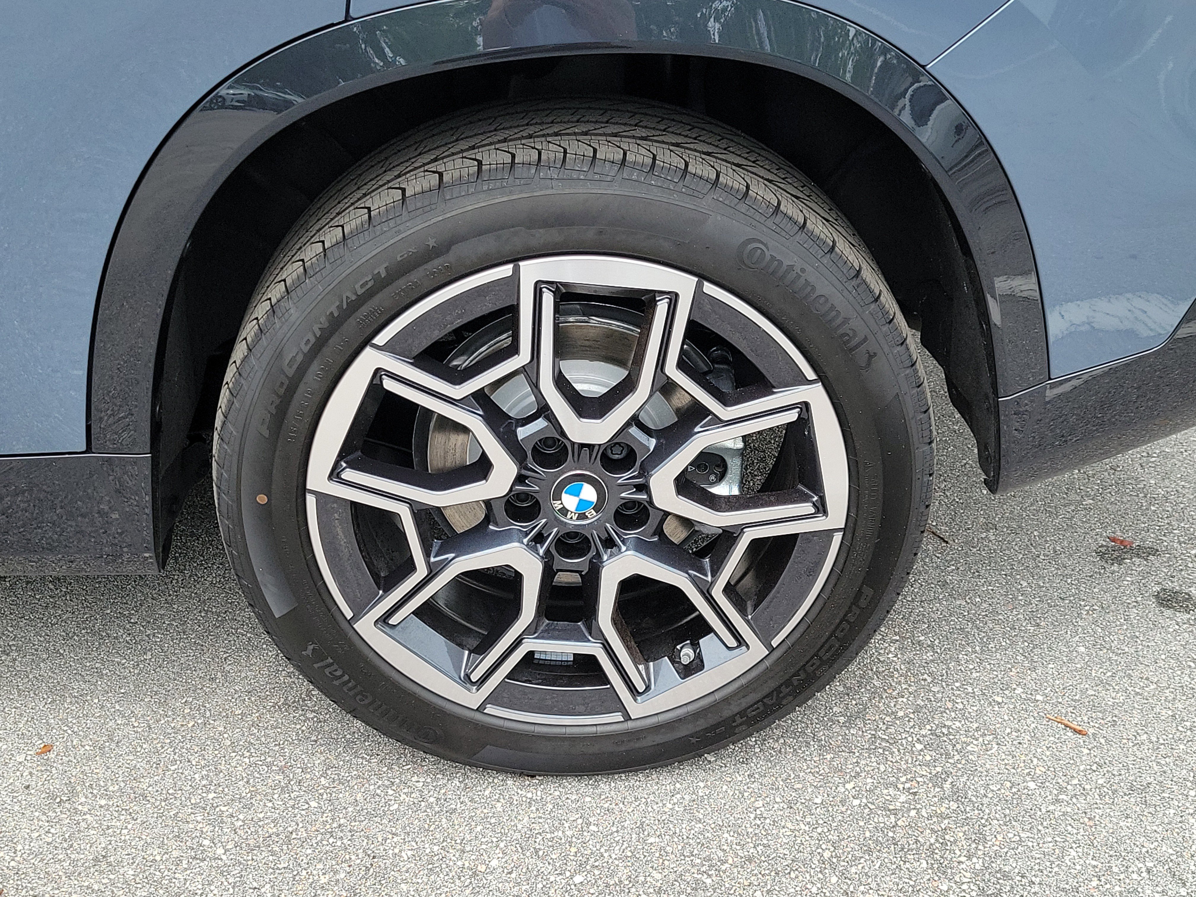 New 2026 Storm Bay Metallic BMW xDrive28i image 6