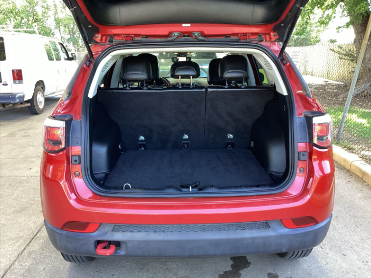 Used 2020 Red Jeep Trailhawk image 10