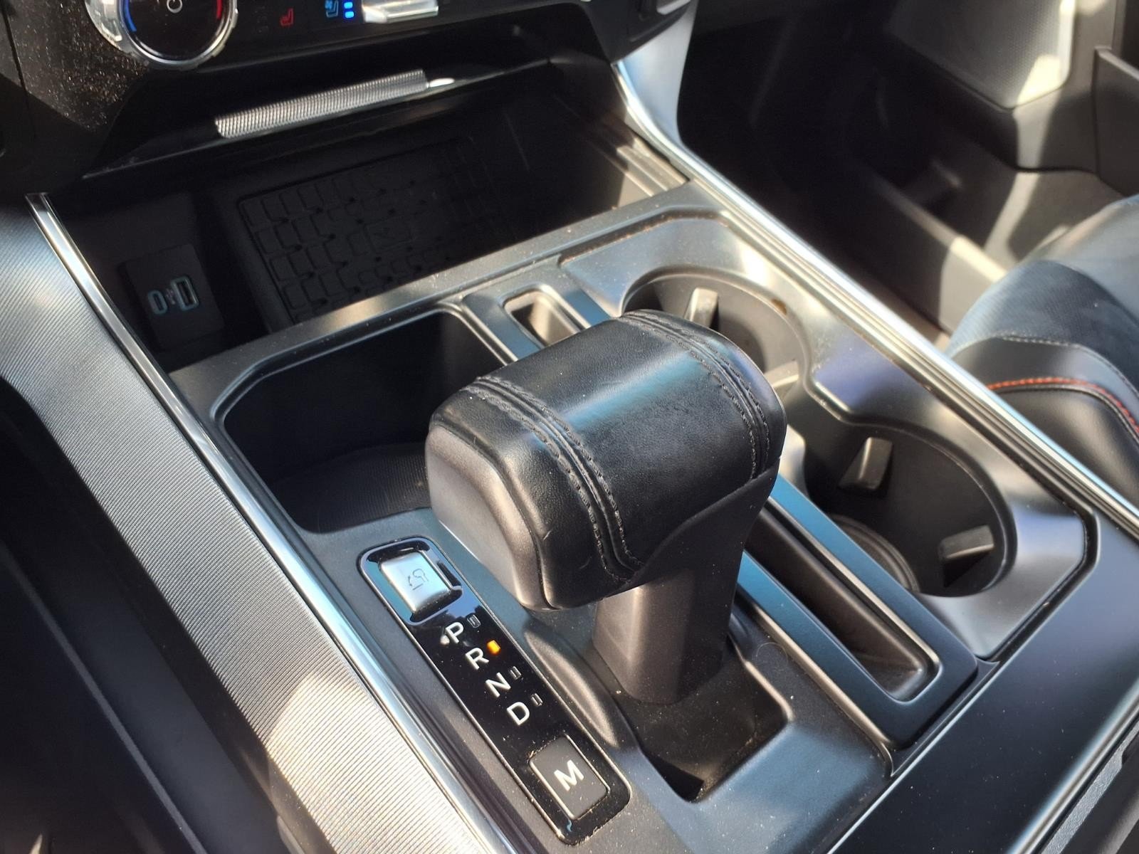 2023 Ford F-150 Raptor - Photo 24