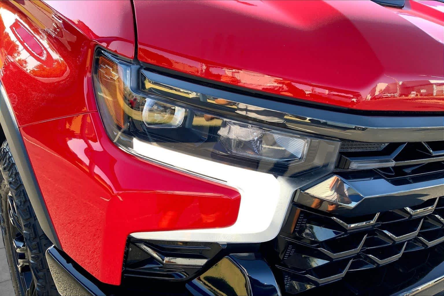 Certified Used 2025 Red Hot Chevrolet ZR2 image 28