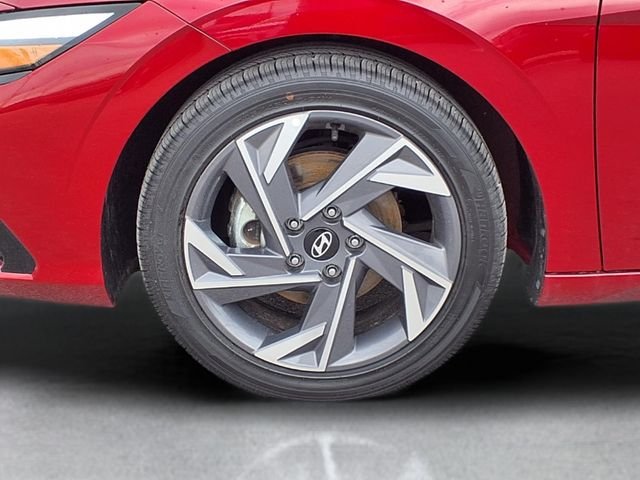 2025 Hyundai Elantra SEL - Photo 11