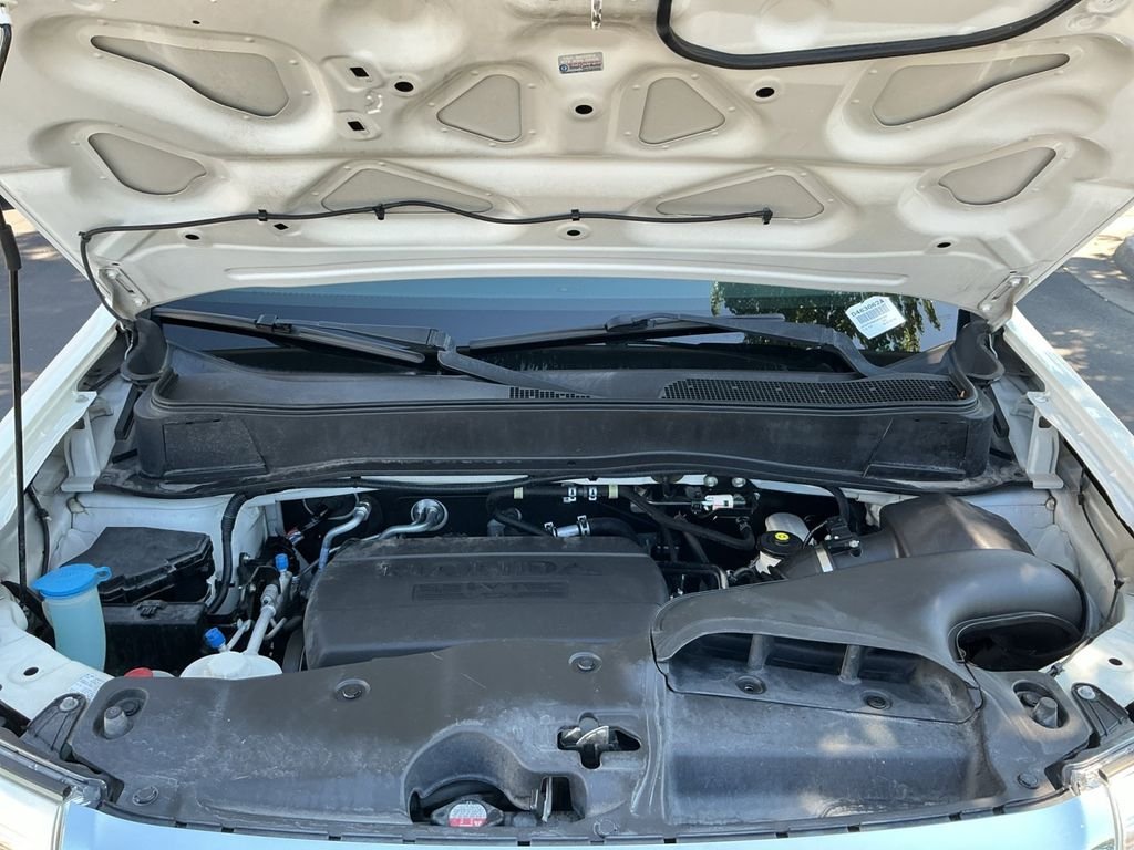 Used 2013 White Honda Touring image 24