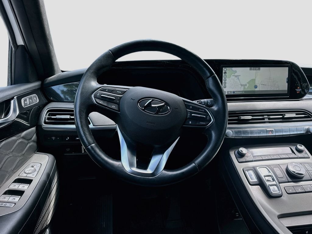 Used 2021 White Hyundai Calligraphy image 24