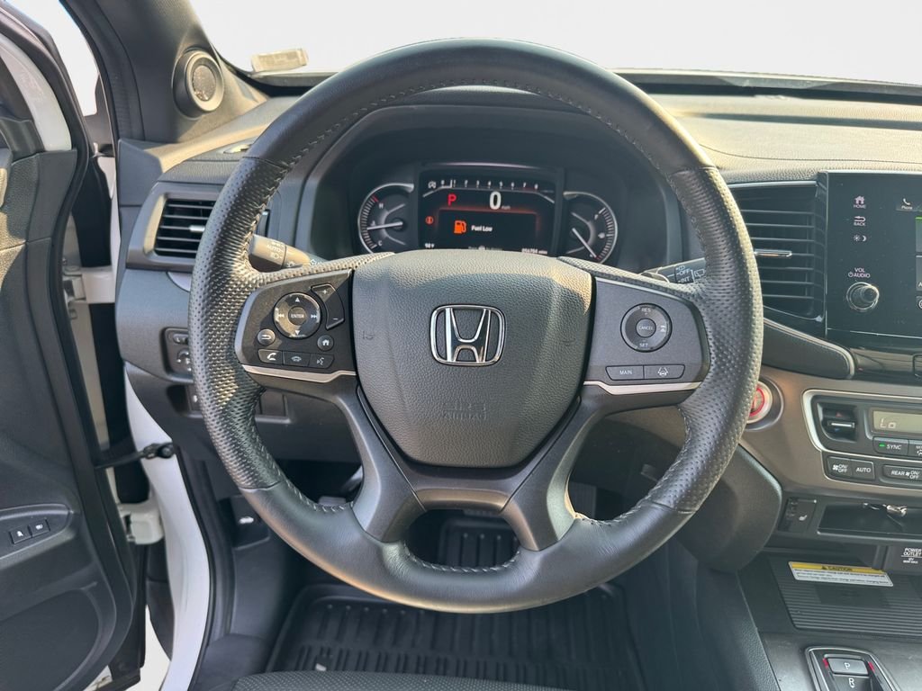 Used 2023 Platinum White Pearl Honda EX-L image 11