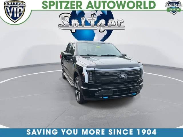 Used 2025 Agate Black Metallic Ford Platinum image 3