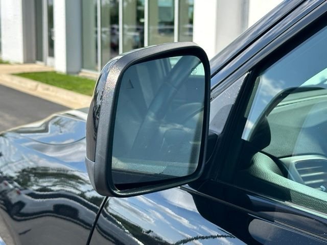 Used 2022 Black Jeep Laredo X image 11