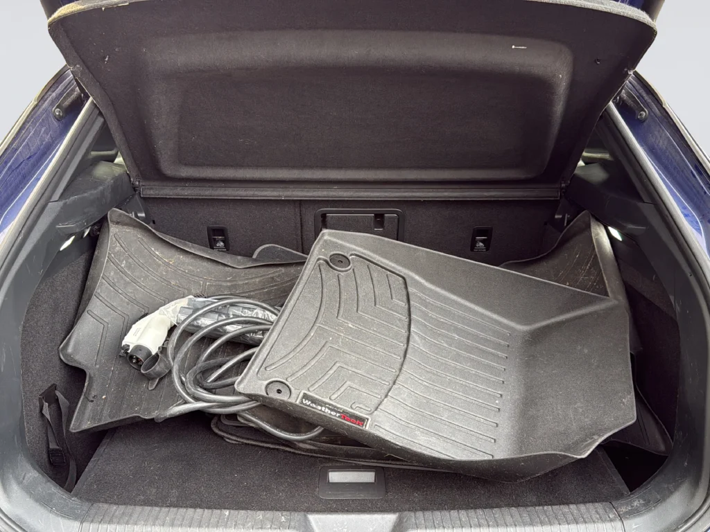 Used 2021  Volkswagen Pro S image 29