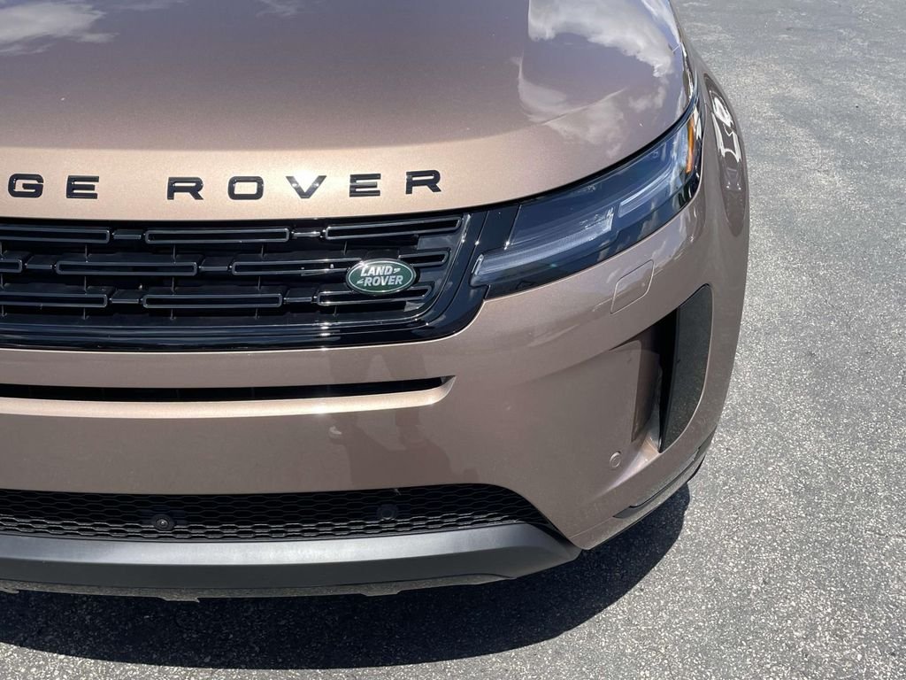 New 2026 Corinthian Bronze Land Rover S image 7