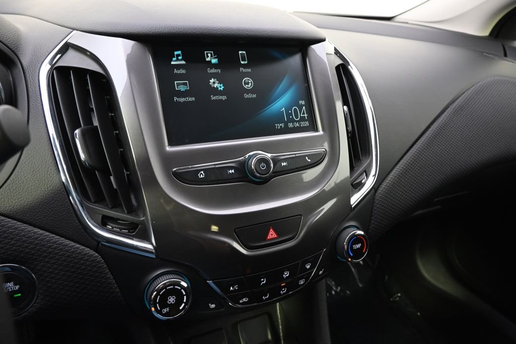 Used 2017 Silver Ice Metallic Chevrolet LT image 27