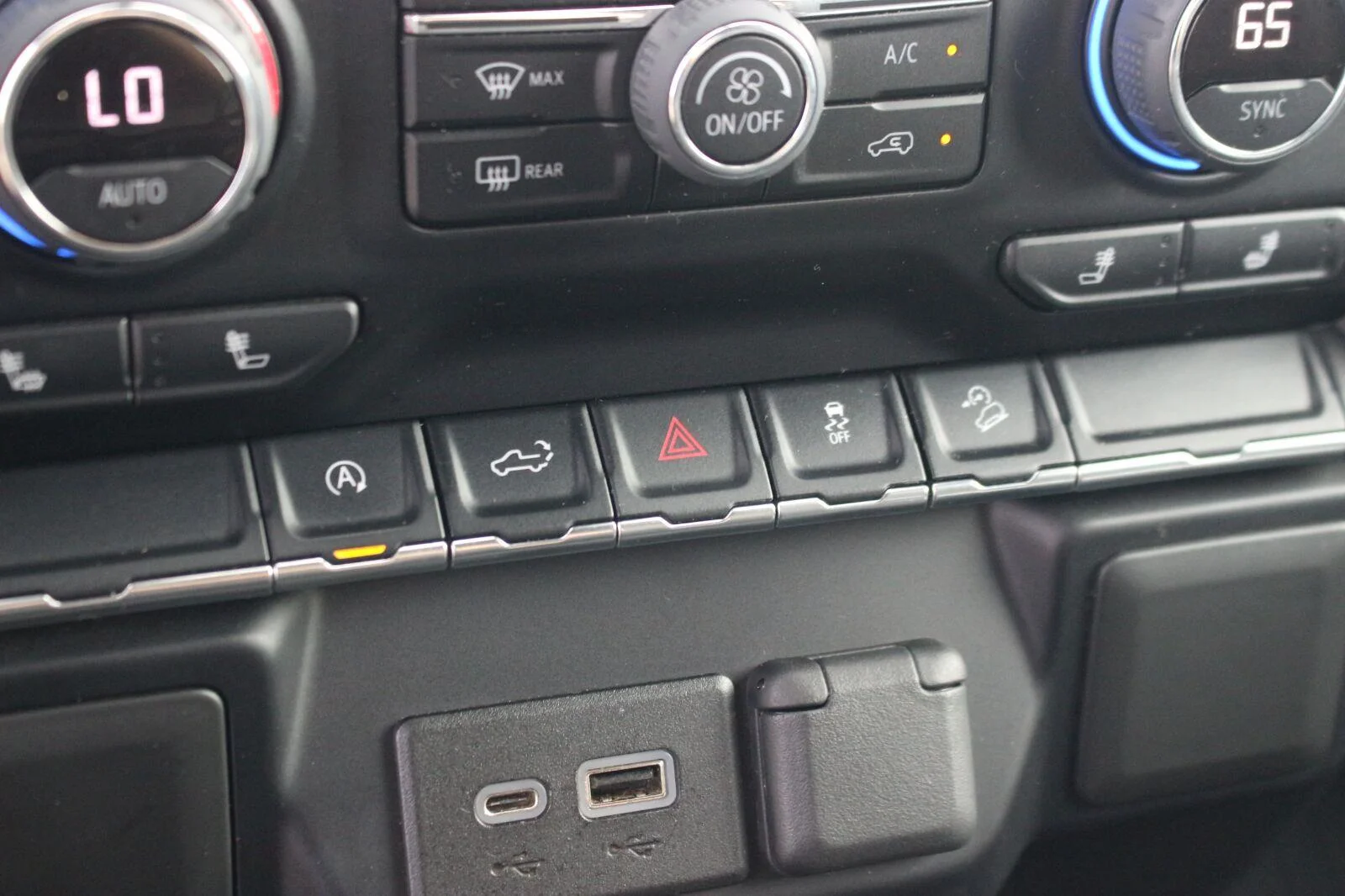 Used 2021 NORTHSKY BLUE METALLIC Chevrolet RST image 29
