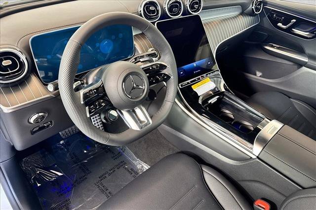 New 2026 MANUFAKTUR Moonlight White Metallic Mercedes-Benz AMG® GLC 43 image 37