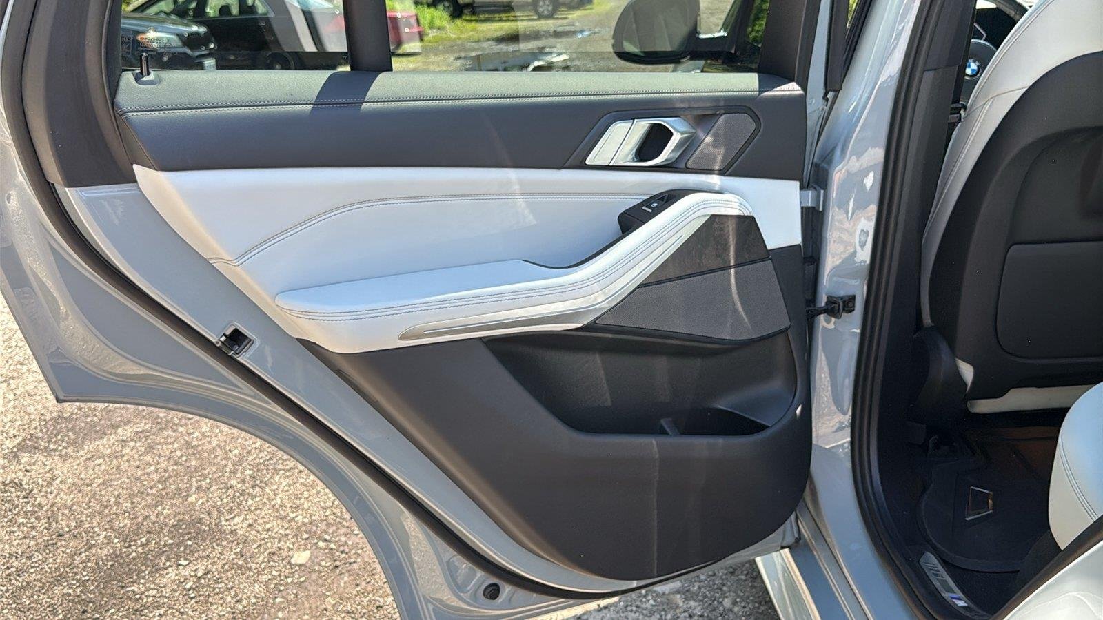 Used 2024 Brooklyn Grey Metallic BMW xDrive40i image 23