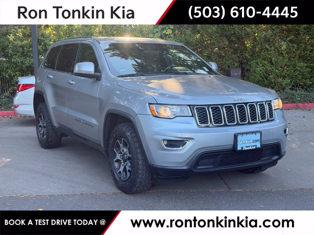 Used 2017 Billet Silver Metallic Jeep Laredo image 1