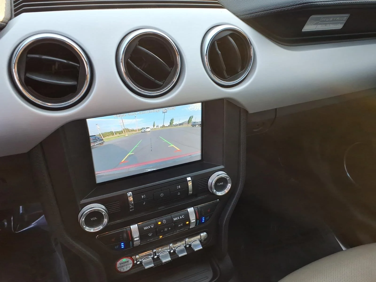 Used 2017 Red Ford  image 4