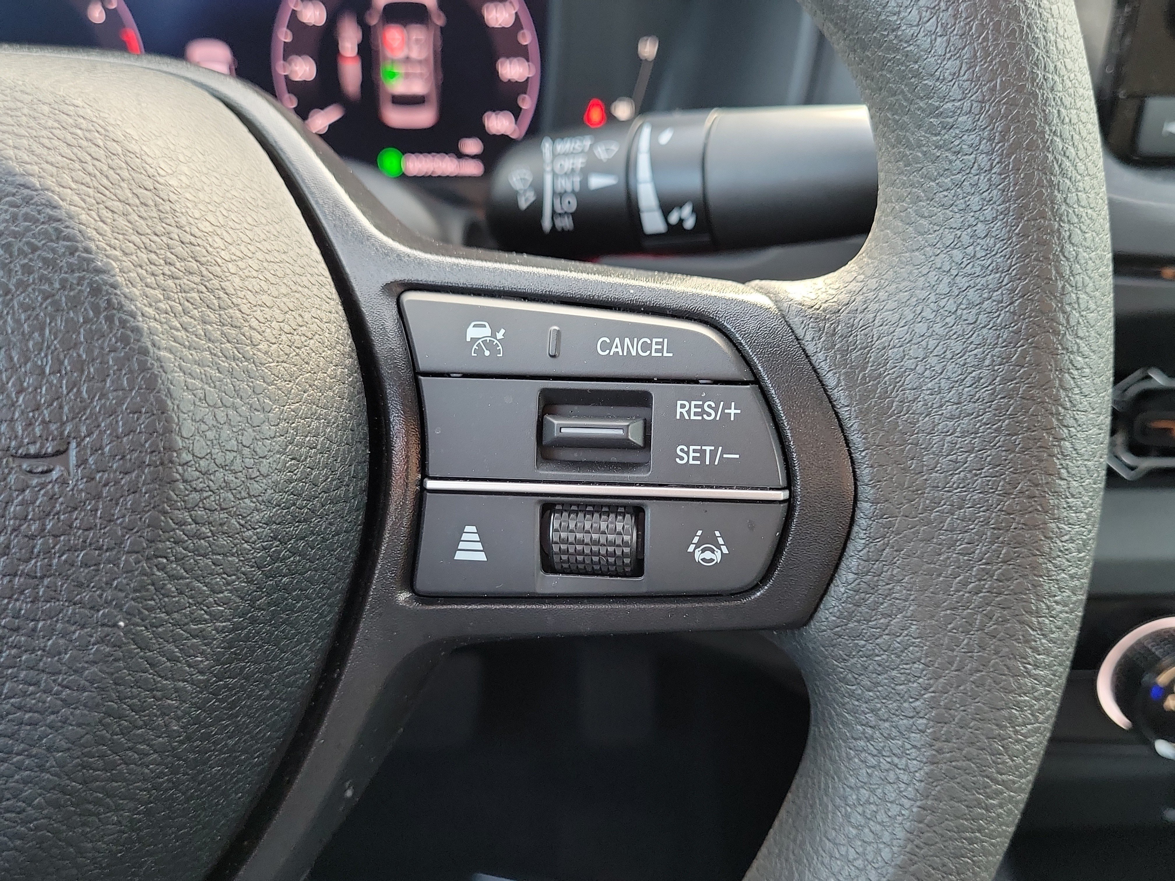 Used 2024 Silver Honda LX image 31