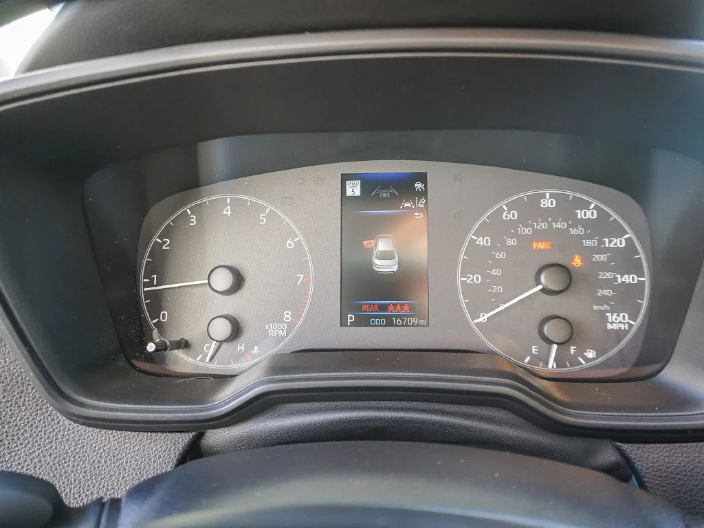 Certified Used 2025  Toyota LE image 21