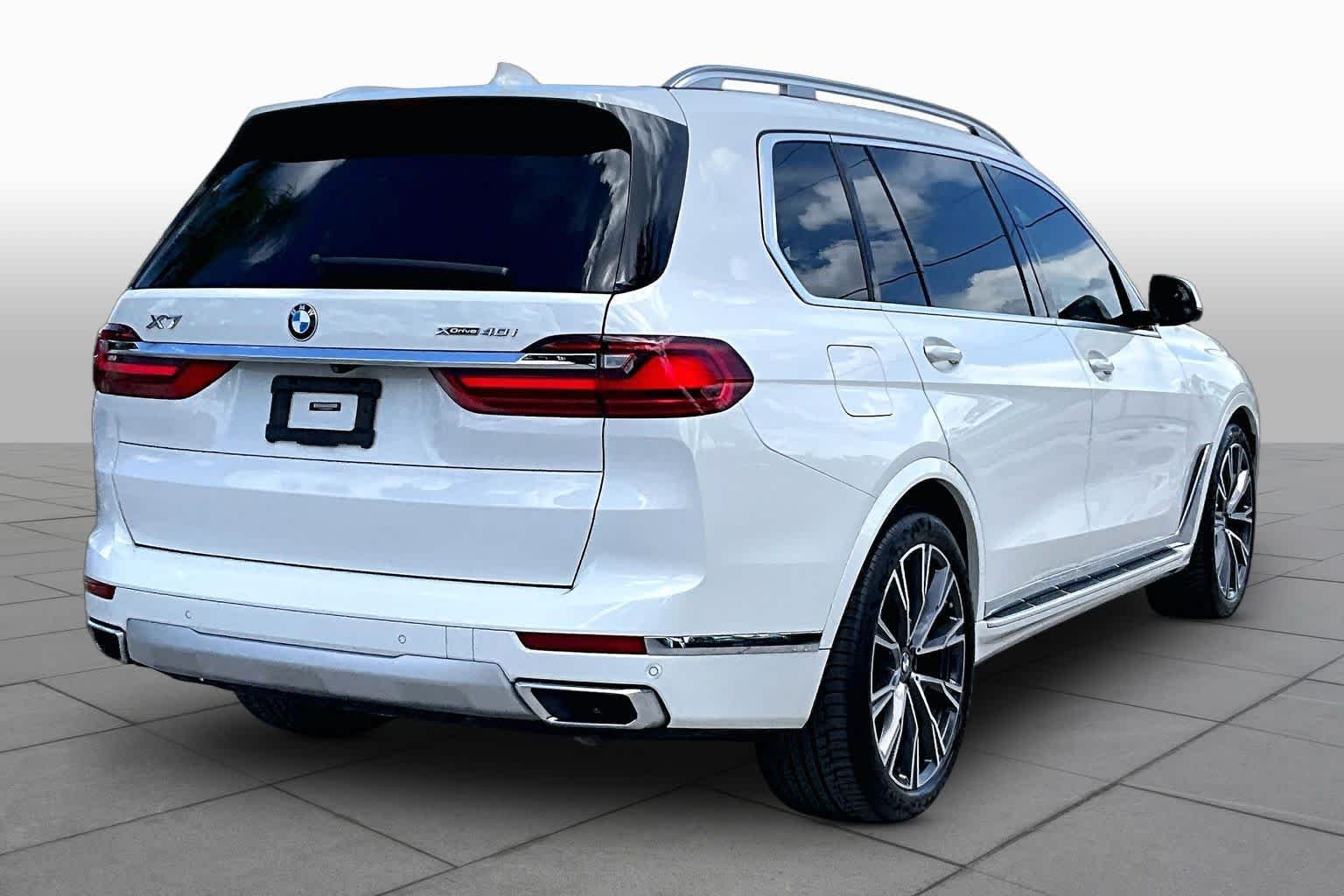 Used 2021 Alpine White BMW xDrive40i image 13