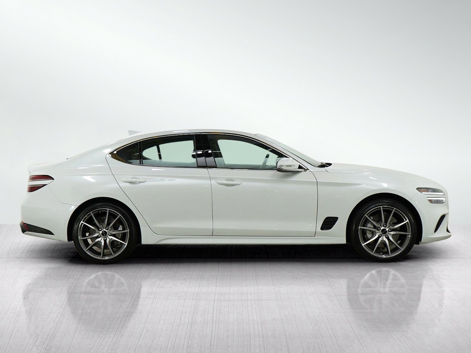 Used 2026 Uyuni White Genesis 2.5T AWD image 6