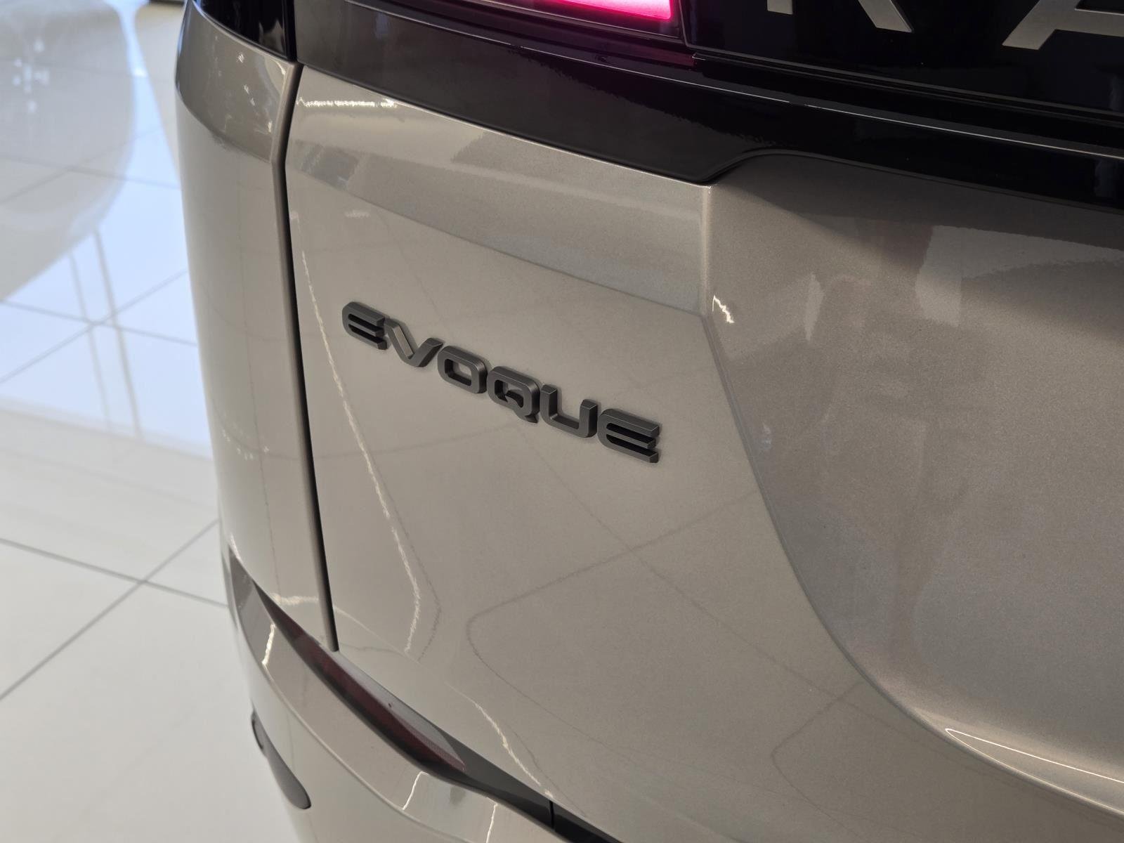New 2026 Seoul Pearl Silver Land Rover Core S image 8