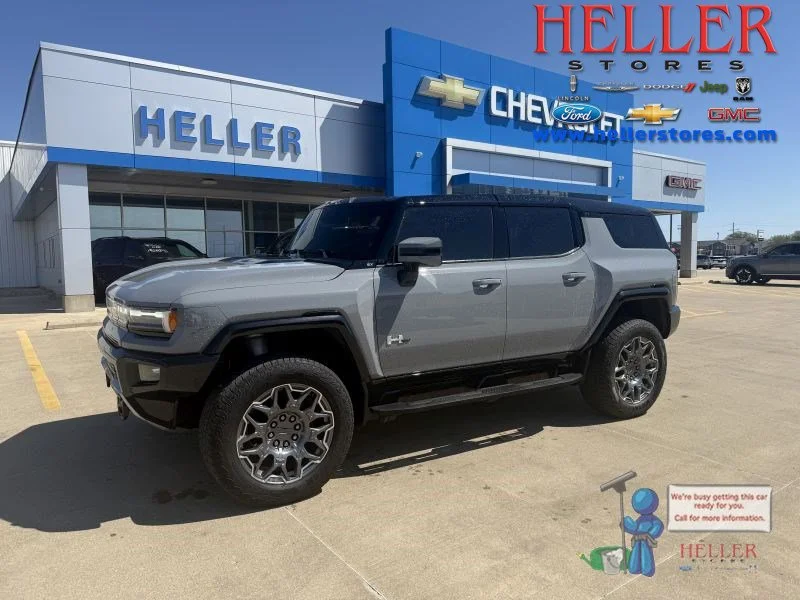 2025 GMC Hummer EV 3X SUV's photo