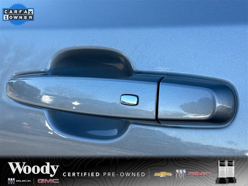 2023 GMC TERRAIN - Image 11