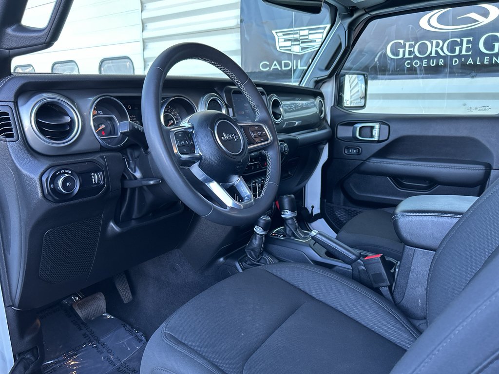2023 Jeep Wrangler 4-Door Sahara - Photo 9