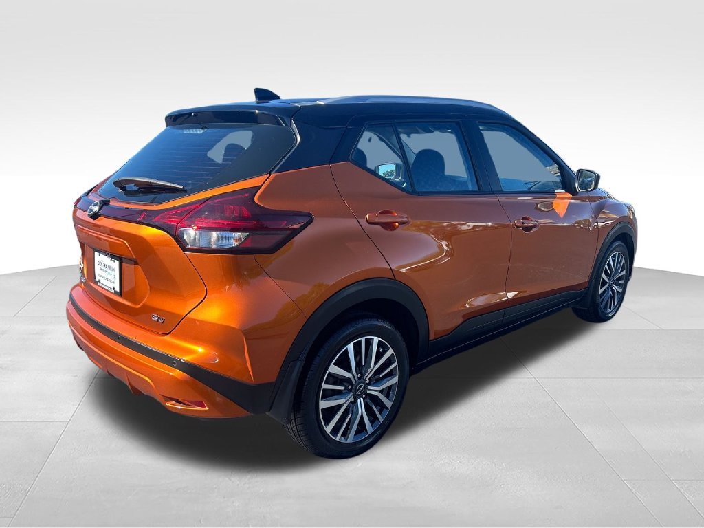 Used 2023 Orange Nissan SV image 5