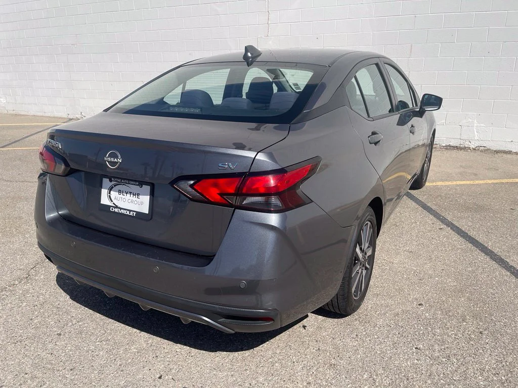 2023 Nissan Versa Sedan SV - Photo 8