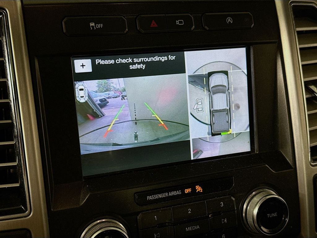 Used 2018 Shadow Black Ford Platinum image 6