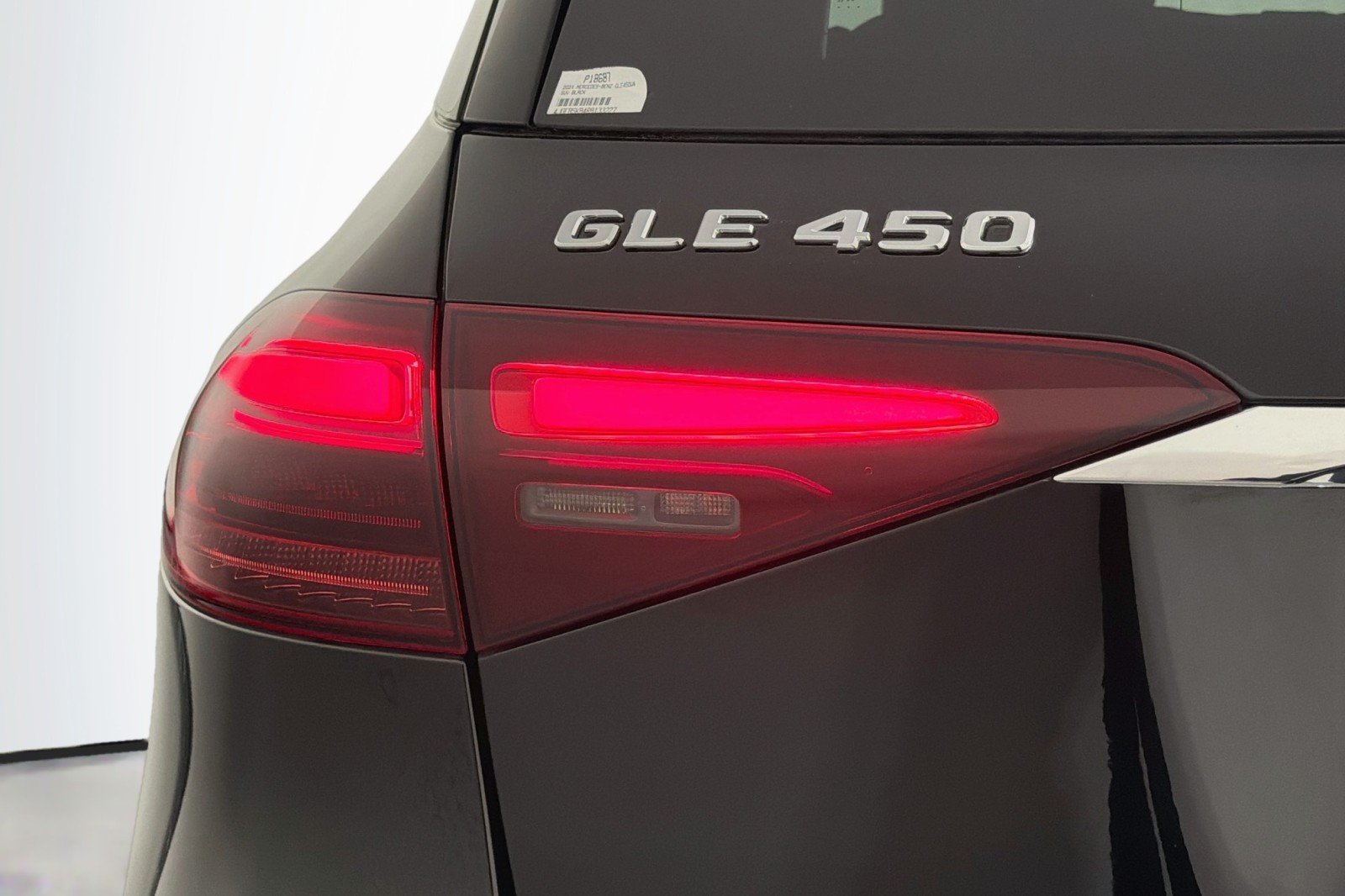 Certified Used 2024 Black Mercedes-Benz 450 image 18
