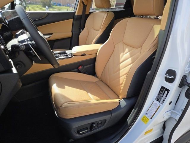 2026 Lexus NX 450h+ Luxury - Photo 6