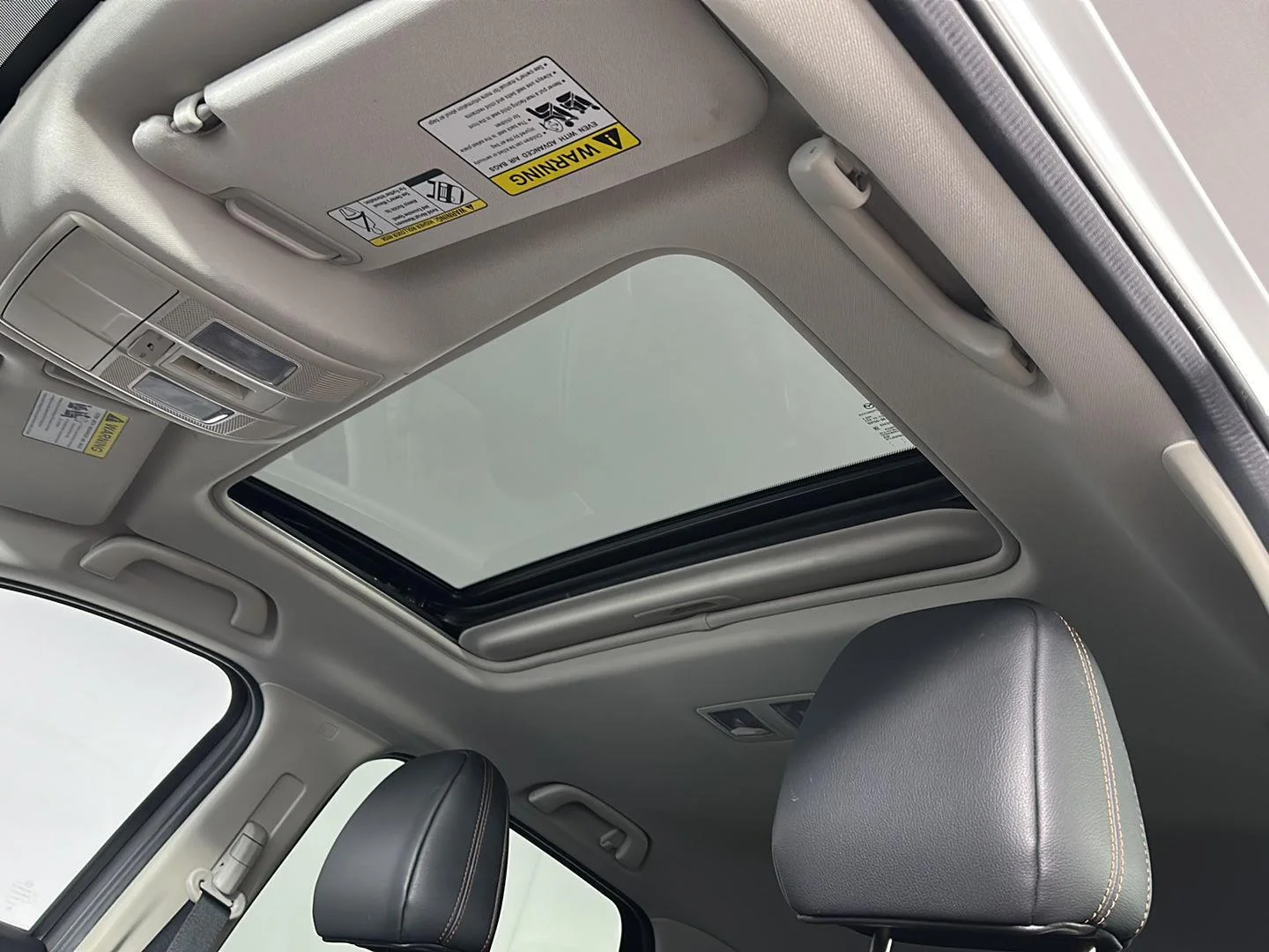 Used 2021 Snowflake White Pearl Mazda Grand Touring image 2
