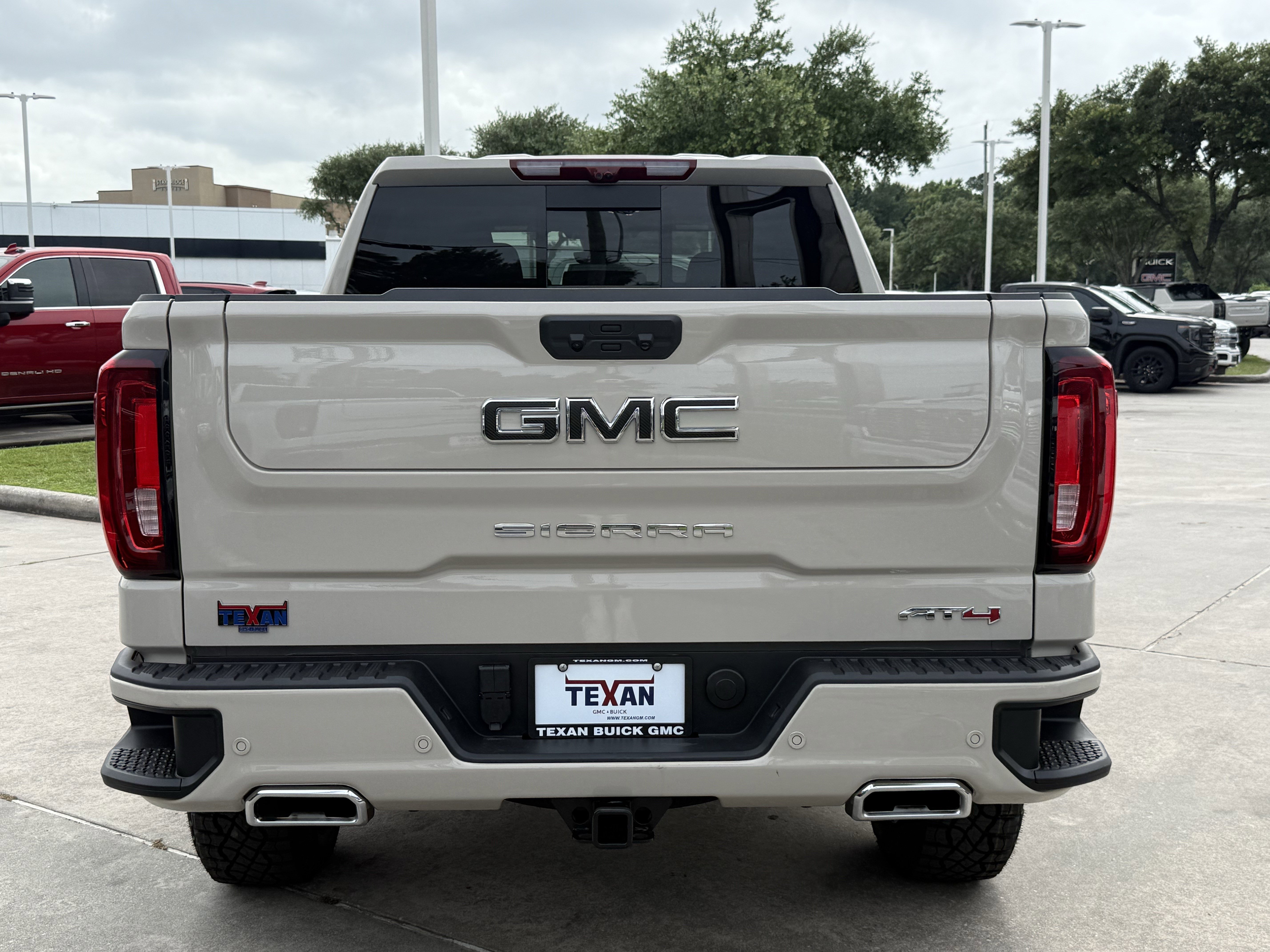 2026 GMC Sierra 1500 AT4 - Photo 5