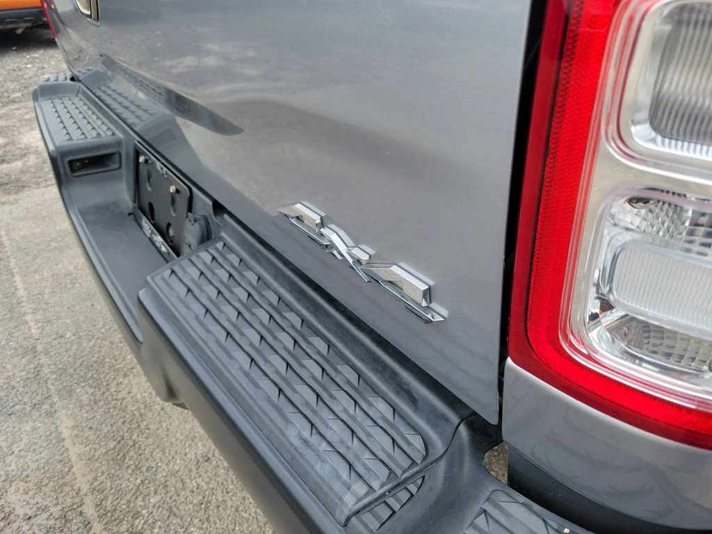 Used 2021 Silver Ram Tradesman image 9