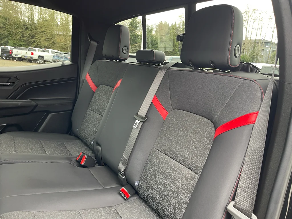 Used 2024 Black Chevrolet Z71 image 33