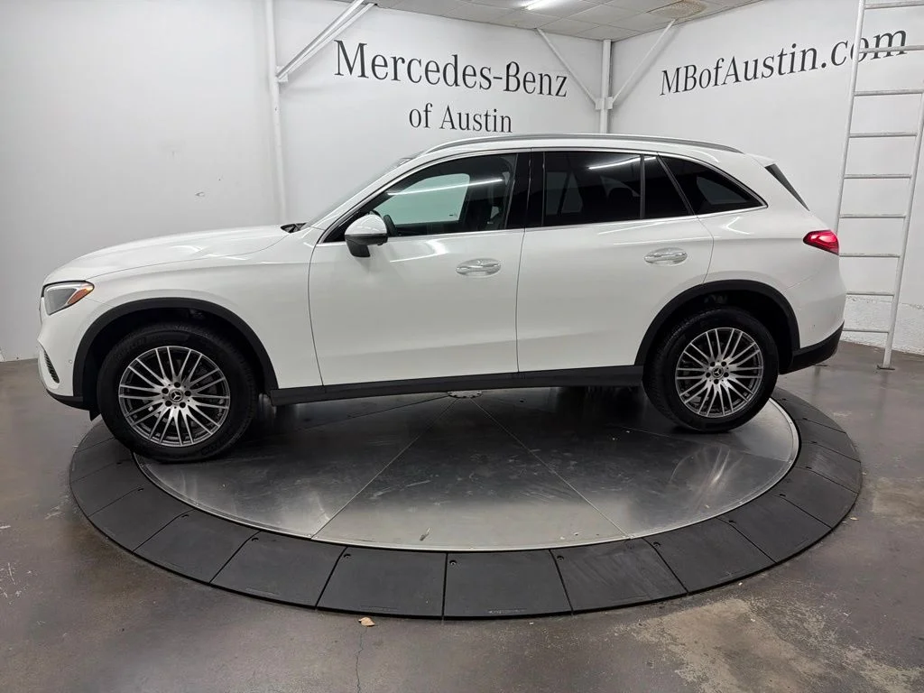 Certified Used 2026 White Mercedes-Benz GLC 300 image 4